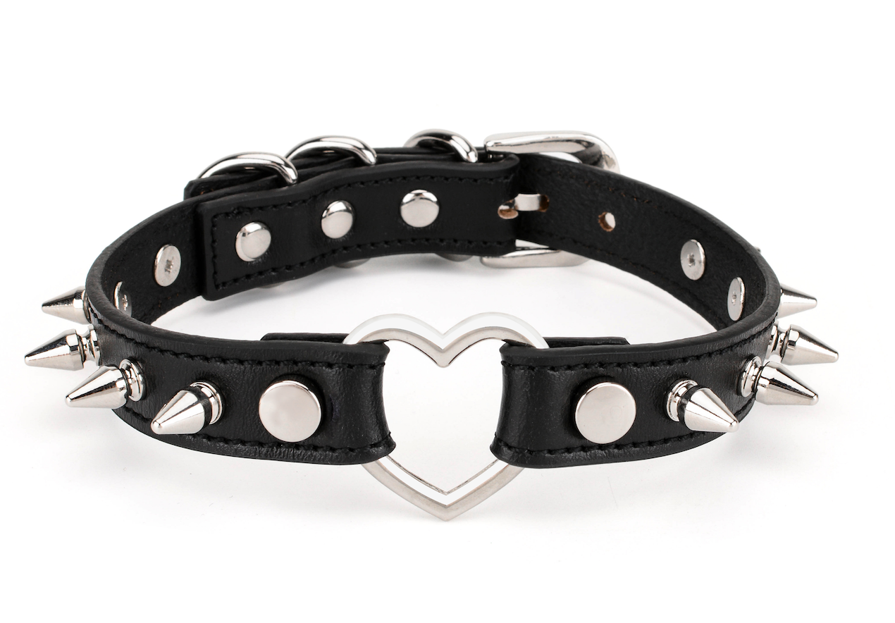 a black spiked collar choker
