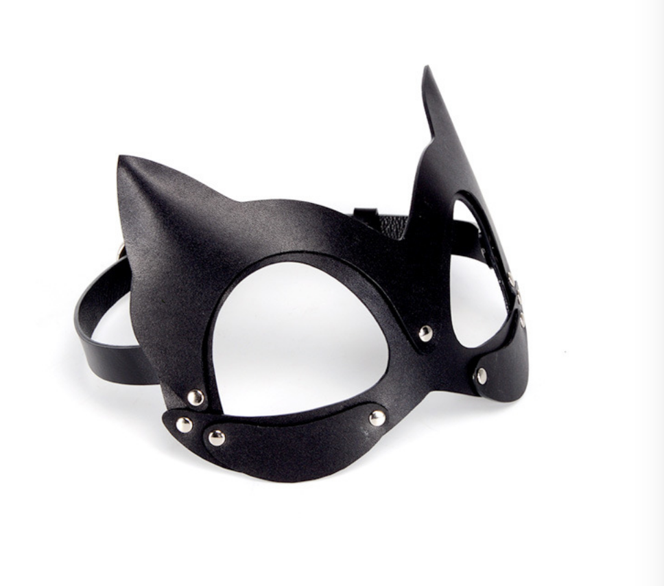 a black Sex Mask Female